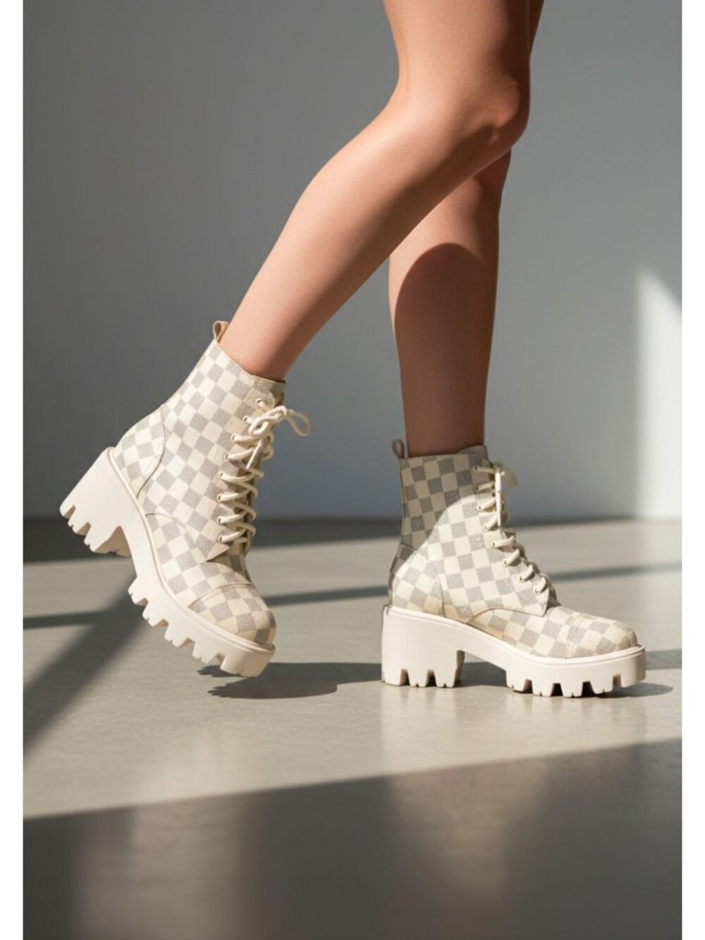 Women’s Beige Checkered Lace-Up Chunky Platform Combat Boots